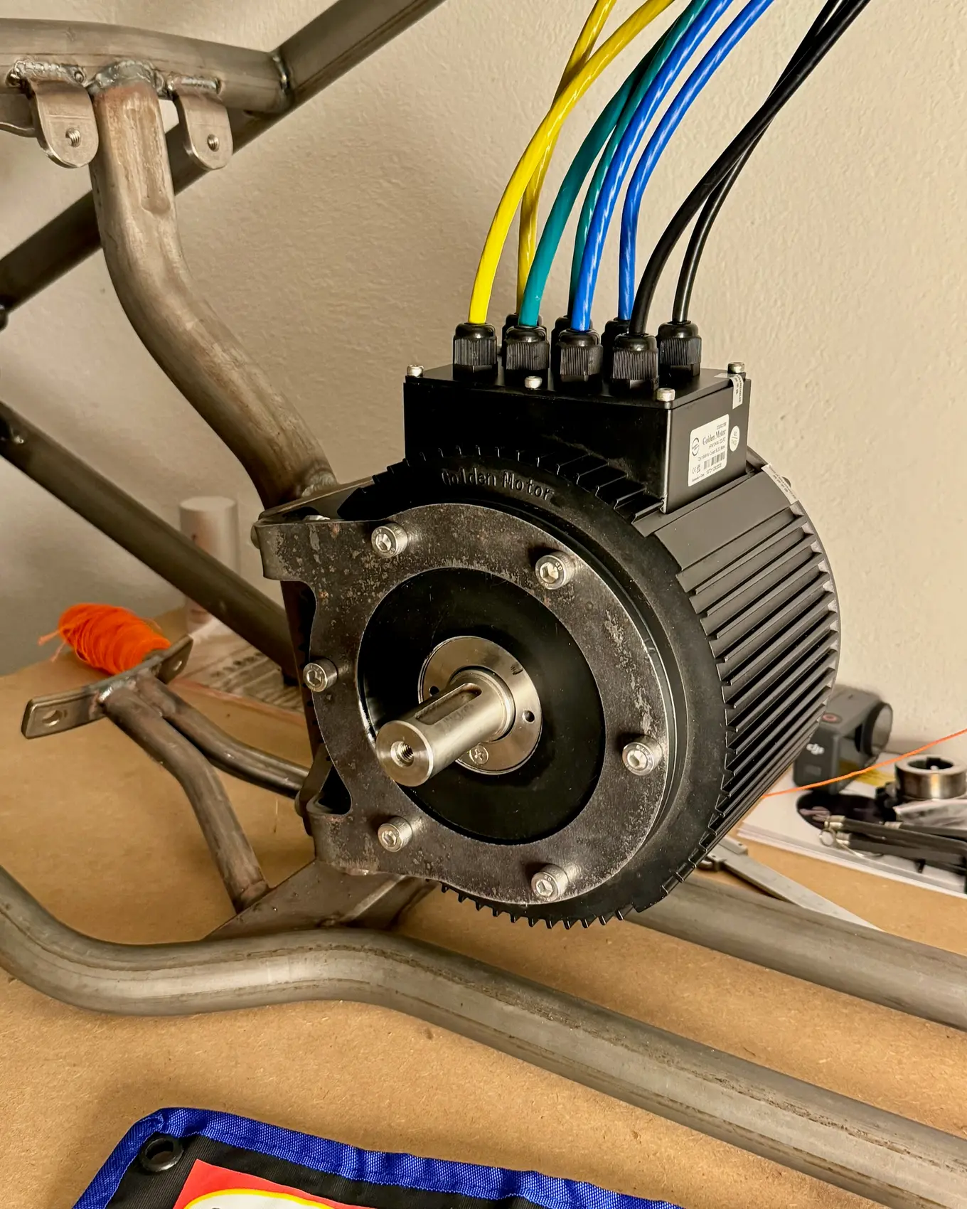 The motor on its mount, seen from the drive side