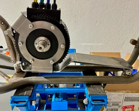 The motor on its finished plate, seen from the drive side