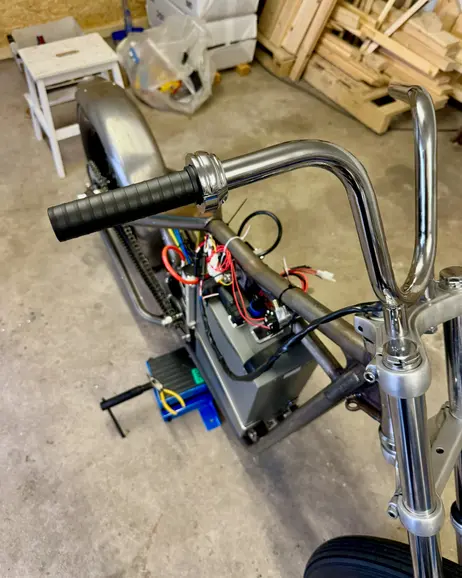 The handlebars fitted, seen from above